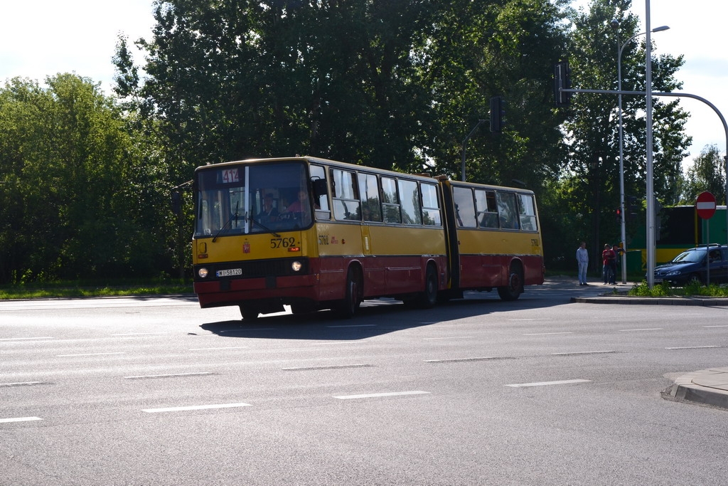 5762
Prod. 1997 Mimo 15 lat bez remontu ten wóz trzyma się bardzo dobrze.
Słowa kluczowe: IK280 5762 414 Wysockiego