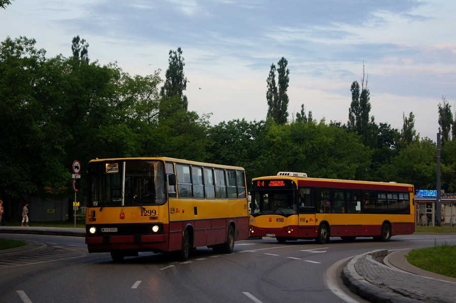 1299
Ta brygada też przez dłuuuugi czas należała do "Stalowej". Obecnie po przekształceniu "Ostrobramska" jeździ na tej brygadzie.
247 kiedyś jeździła na 510, N13 i N63. Wykonywała kurs skrócony z DWC (4:15) do przystanku Henryków i stamtąd zjazd na pusto do zajezdni. 
Aktualnie brygada ta jeździ na 509, N13 i N34.
Słowa kluczowe: IK260 PT 1299 RondoStarzyńskiego