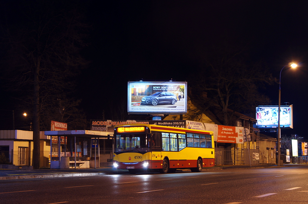 4590
Warszawa, ulica Modlińska. Od niedawna kierowca pracujacy na 245 brygadzie musi odjechać o 21:25 jako 516 z Żerania, kółko na owej linii, zjazd chwila odpoczynku i wyjazd na 245/723.
Słowa kluczowe: M121M 4590 N63 Modlińska