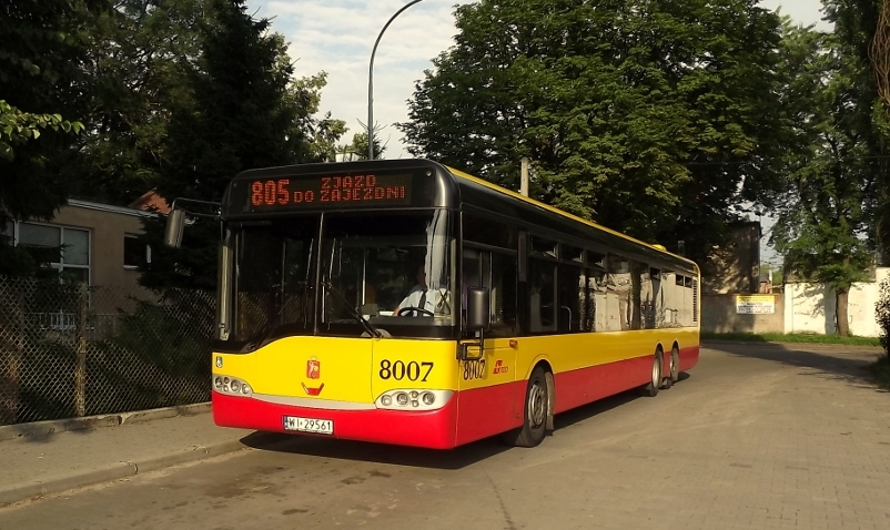 8007
2 dzień R-11 na 805 . Linia jak na SU15/N4020 idealna.
Pozdrowienia dla przemiłego kierowcy ;-)
Słowa kluczowe: SU15 8007 805 Pustelnik Marki