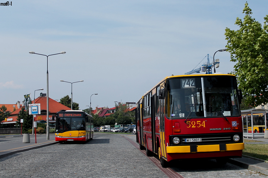 5254
Fotka poniekąd historyczna. 
Słowa kluczowe: IK280 5254 742 Wilanów