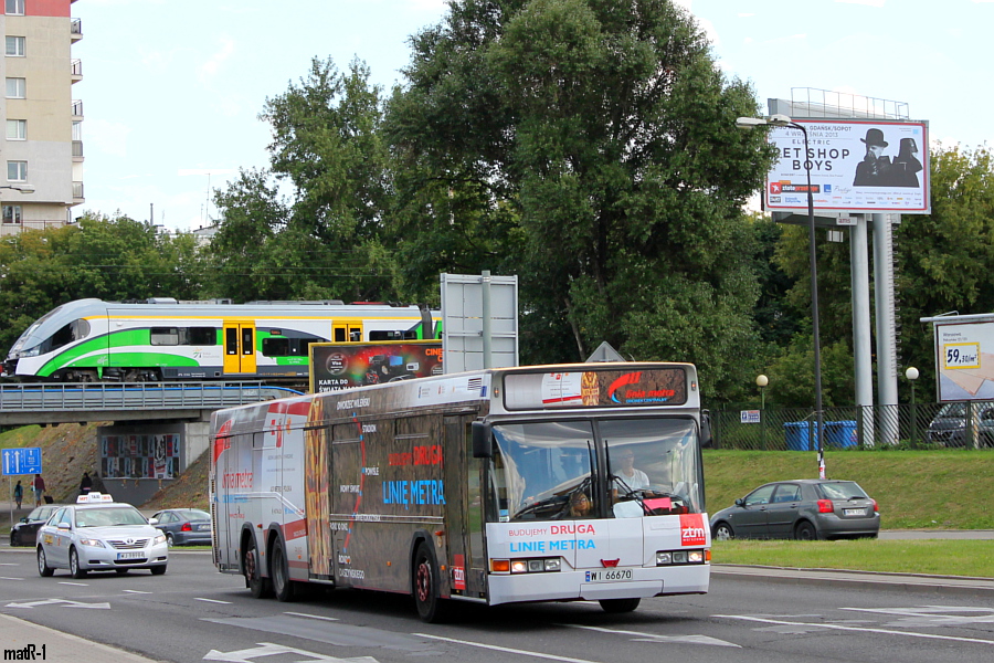 6430
"Dziadek" mknie ul.Górczewską.
Słowa kluczowe: N4020 6430 Górczewska