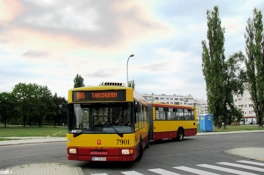 7901
Odkurzacz na 186 i to na całce. 
Słowa kluczowe: M181M 7901 186 Szczęśliwice