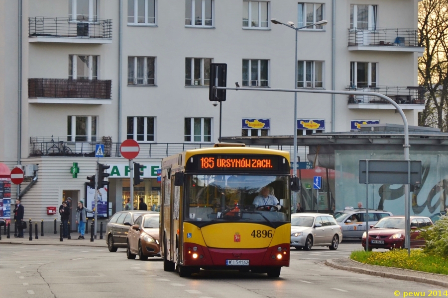 4896
Tak dla odmiany portecik ode mnie. Początkowo nie miałem zamiaru wstawiać portretu, ale puszka w kadrze i musiałem dużo przyciąć :/
Słowa kluczowe: M121M 4896 185 PlacWilsona