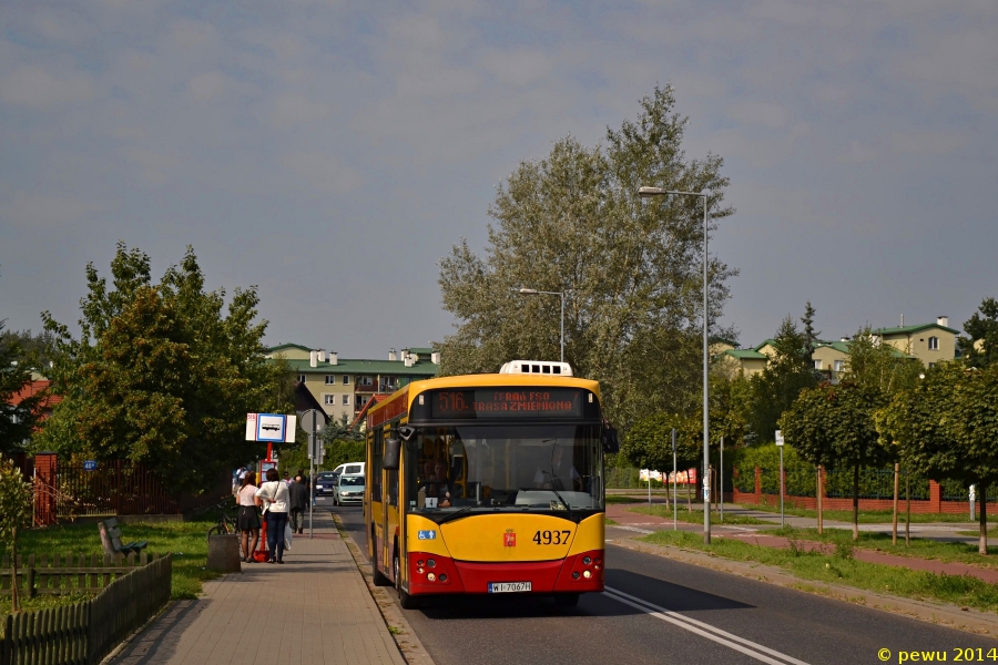 4937
W związku z organizacją imprezy "Bieg przez most" i zamknięciem dla ruchu ciągu ulic Świderska - Mehoffera - Nowodworska - Odkryta na odcinku od mostu Północnego do ul. Książkowej linia 516 została skierowana na trasę objazdową przebiegającą nieużywaną na co dzień liniowo ul. Ordonówny.
Słowa kluczowe: M121I 4937 516 Ordonówny