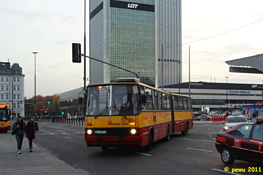 5790
Tym razem Zeszłoroczna Szara Polska Jesień i Ikarusy na 109 w ramach WŚowych dziwadeł.
Słowa kluczowe: IK280 5790 109 EmiliiPlater