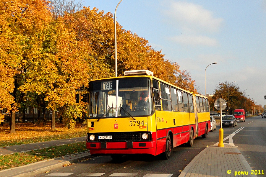 5794
Ciekawe ile potrwa ten Ikarusowy mini - epizod na linii 460... coś czuję, że może się skończyć wraz z feriami.
Słowa kluczowe: IK280 5794 460 AlejaSolidarności