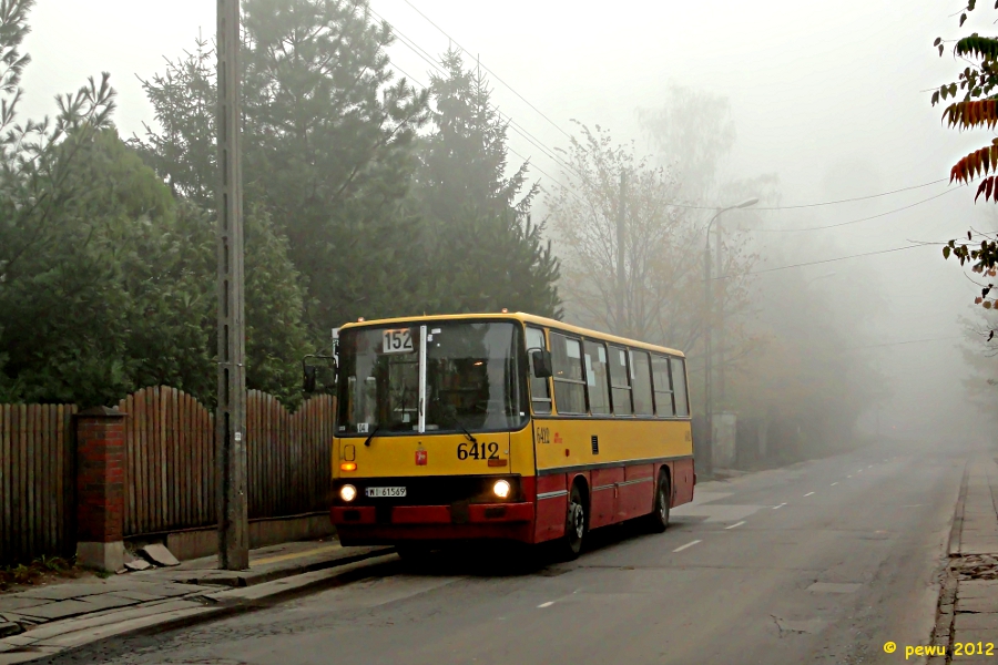 6412
Ah ten poranny klimat na Białołęce Dworskiej... dookoła mgła, żywej duszy nie ma, cisza i tylko szczekające co jakiś czas psy.
Słowa kluczowe: IK260 6412 152 Zegarynki