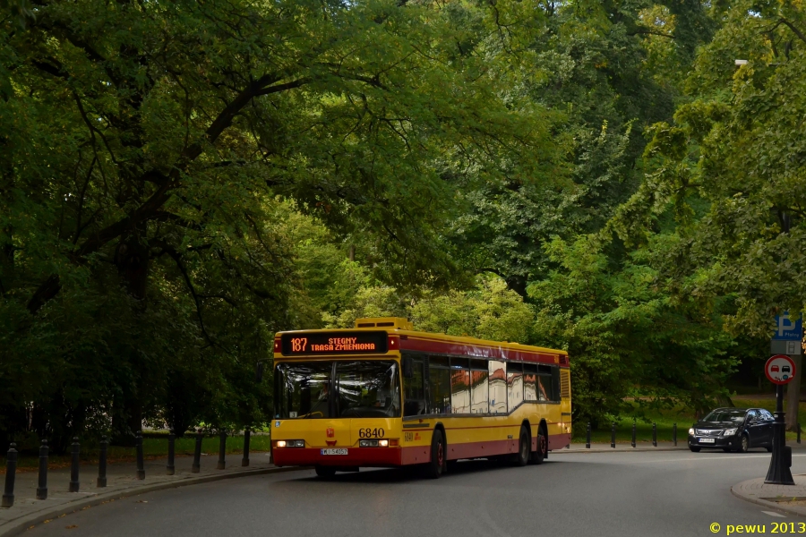 6840
Remontowane estakady Trasy Łazienkowskiej wymusiły także objazd dla linii 187 w stronę Stegien.
Słowa kluczowe: N4020 6840 187 Myśliwiecka