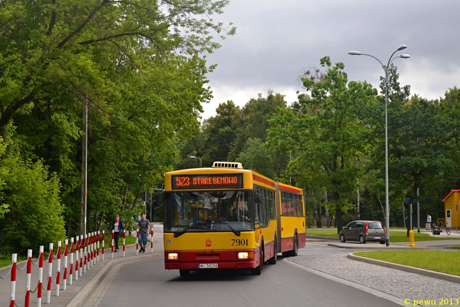 7901
Z Truskawia na Bemowo dosyć blisko więc postanowiłem przy okazji sfocić odkurzacza na 523.
Słowa kluczowe: M181M 7901 523 Radiowa