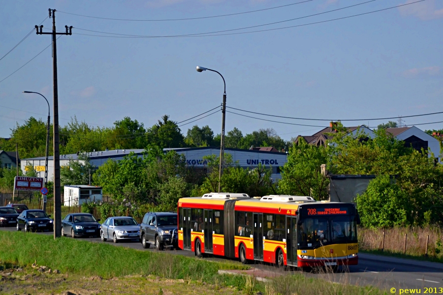 8807
Tutaj 708 na objeździe. Około godziny 17 zaczął się tworzyć dosyć spory korek na skrzyżowaniu Estrady z Arkuszową, który sięgał aż do Loteryjki. Ah, to uczucie gdy rowerem wyprzedzasz wszystkie samochody, bezcenne :D
Słowa kluczowe: SU18 8807 708 Estrady