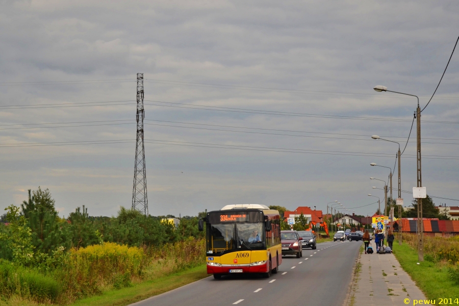 A069
Od 1 września została uruchomiona nowa linia szkolna - 334, kursująca na zielonej Białołęce. Linia ta kursuje w 3 różnych relacjach: Olesin - Juranda ze Spychowa - Szkoła, Jesiennych Liści - Olesin oraz Jesiennych Liści - Juranda ze Spychowa - Szkoła i ma za zadanie obsłużenie szkoły przy ul. Juranda ze Spychowa, a także nowoutworzonej placówki przy ul. Głębockiej.
Słowa kluczowe: SU8,6 A069 334 JurandaZeSpychowa