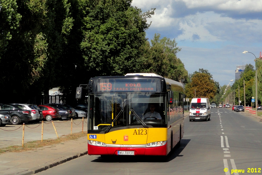 A123
Objazd spowodowany zamknięciem skrzyżowania ulic Wolskiej i Elekcyjnej, na którym odbywa się remont torowiska. Linie 154 i 159 jadą ulicami Ordona-Jana Kazimierza-Sowińskiego.
Słowa kluczowe: SU12 A123 159 JanaKazimierza