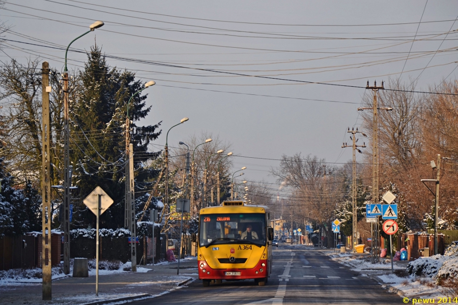 A364
Linia 216 jest chyba jedną z najkrótszych w sieci ZTM. Łączy ona stację kolejową w Rembertowie z osiedlem domków jednorodzinnych Zielona - Grzybowa w Wesołej oraz ze szkołą mieszczącą się przy krańcu "Zielona".
Słowa kluczowe: H7-20 Solina A364 216 BrataAlberta