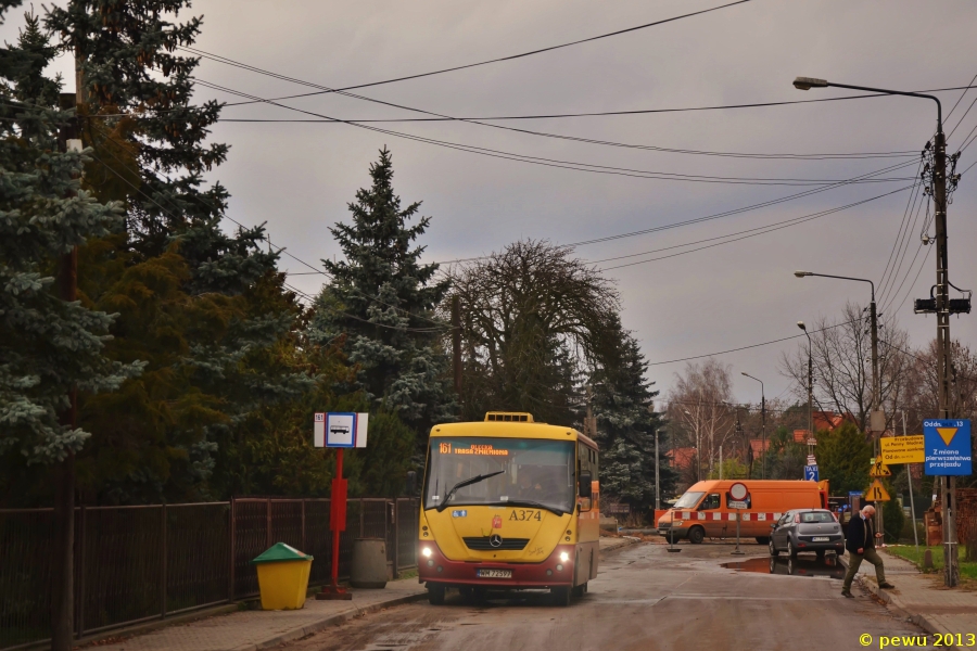 A374
Remont ul. Panny Wodnej w Wawrze wymusił podział linii 161 na dwie: 161 i Z61. Pierwsza kursuje na trasie Olecka - Zasobna (tymczasowy kraniec) natomiast druga na trasie Mozaikowa (tymczasowy kraniec) - Zbójna Góra. Oba tymczasowe krańce są usytuowane zaledwie kilkaset metrów od siebie.
Słowa kluczowe: H7-20 Solina A374 161 Zasadowa