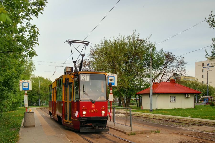 1070
Odcinek drugi serialu "31 dociera wszędzie" (dla przypomnienia: pierwszy odcinek popełnił Sławek o tu: [url]http://omni-bus.eu/omnigaleria/displayimage.php?pid=6144[/url]).

Słowa kluczowe: 105Na 1070 31 Koło