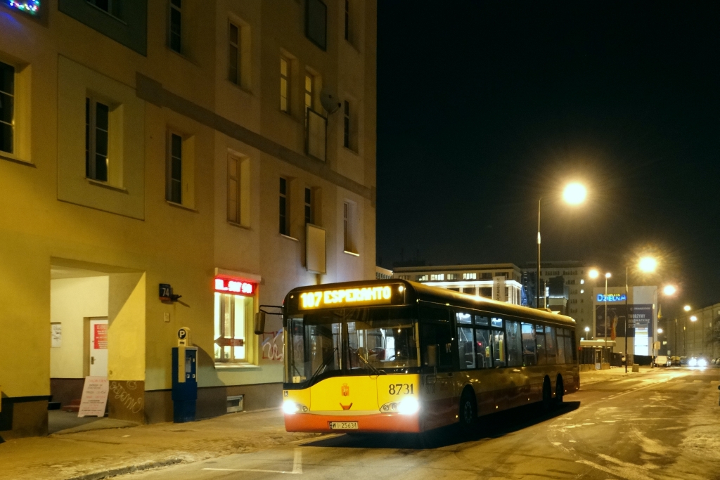 8731
Na deser już wczorajszy autobusowy smaczek na mojej ulubionej linii.

Swoją drogą dużo zmieniło się w tej okolicy ostatnimi czasy...
Słowa kluczowe: SU15 8731 107 Dzielna