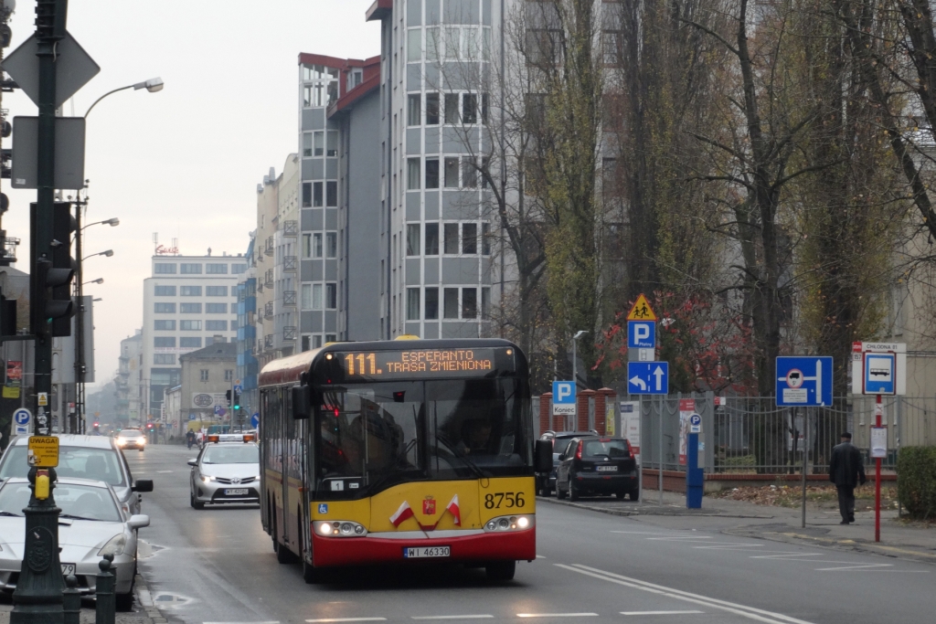 8756
Nikt niczego nie wrzuca w temacie objazdów z 11 listopada, więc pozwolę sobie przetrzeć szlak ;)

111 na Żelaznej. Niby niedaleko, ale jednak.
A do tego jeszcze z obstawą...


Słowa kluczowe: SU15 8756 111 Żelazna