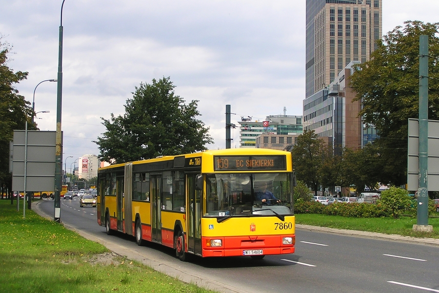 7860
Nie udało się odkurzacza na tej linii złapać wczoraj, ale jego kumpel trafił mi się dwa lata temu (jak to zwykle bywa zupełnie przypadkiem).
Słowa kluczowe: M181M 7860 159 Towarowa