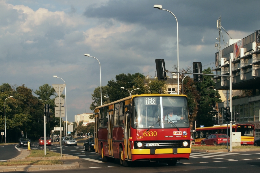 6330
Podejrzewam, że są tacy, którzy skwitują to zdjęcie następująco: "Zieeeeeeeew..."
Słowa kluczowe: IK260 6330 168 Gagarina