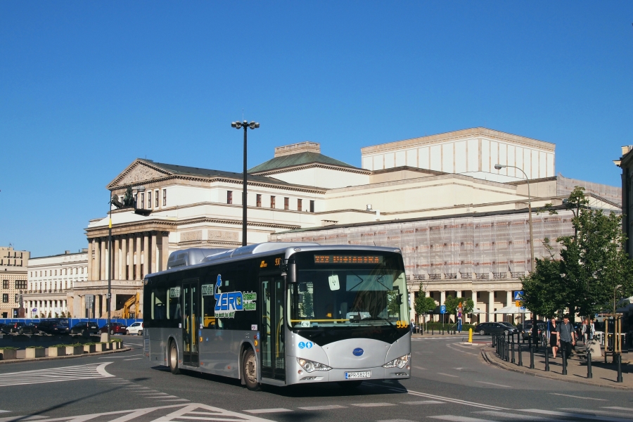 930
Powiem tak: rzeczywiście jest cichy.
Słowa kluczowe: Ebus12 930 222 placTeatralny