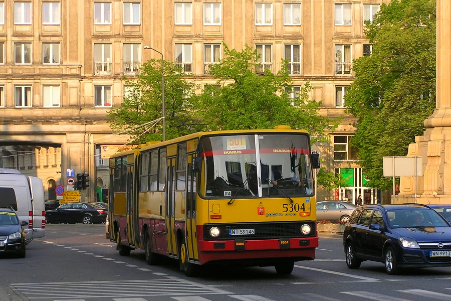 5304
Jednokierunkowe 501bis w wersji porannej, czyli ze Stegien do pl. Konstytucji. Po południu kursowało w drugą stronę (lecz już żadnych dodatkowych tablic, czy napisów nie było - w sumie i słusznie, bo i po co).
Słowa kluczowe: IK280 5304 501 placKonstytucji