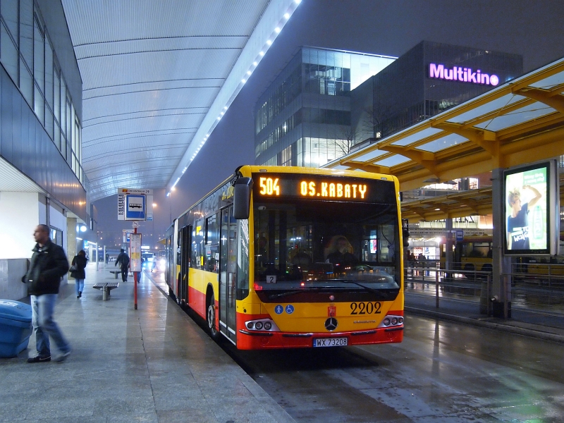 2202
Tym razem nowy kamyczek liniowy do ogólnego mercedesowego ogródka. Kebab na tej linii chyba jeszcze nie gościł?...
Słowa kluczowe: ConectoG 2202 504 DworzecCentralny