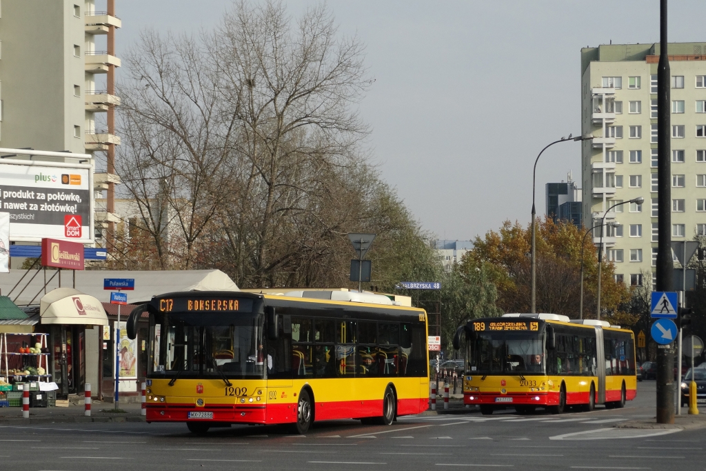 1202
Żeby nie było, że tylko Solarisy można było dziś na tej linii spotkać...
Słowa kluczowe: SM12 1202 C17 Wałbrzyska