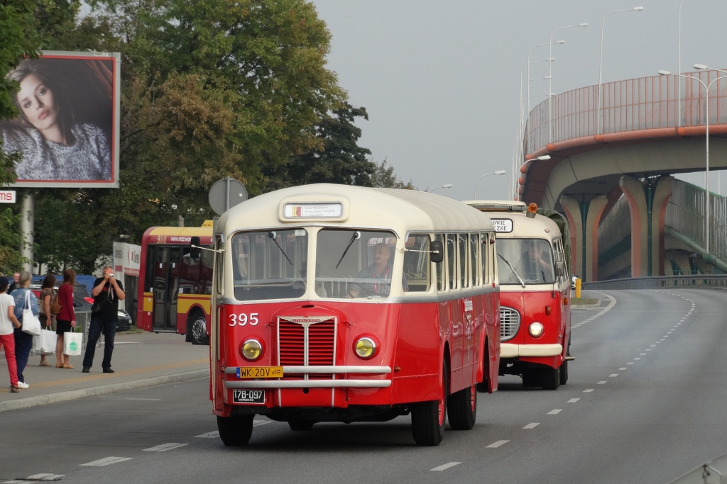 395
Na koniec seria czterech zabytków opuszczających zajezdnię po zakończeniu Dni Transportu Publicznego. 
Pozdrowienia dla osób spotkanych tego dnia :)
Słowa kluczowe: Chausson AH48 395 Ostrobramska DTP2014