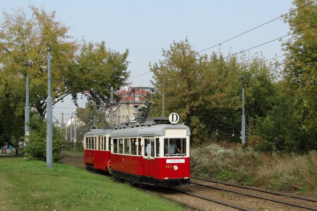 403+1811
Zwykle 1811 w parze z 838, a tego dnia niespodzianka...
Słowa kluczowe: K 4ND 403 1811 D alejaTysiąclecia DTP2014