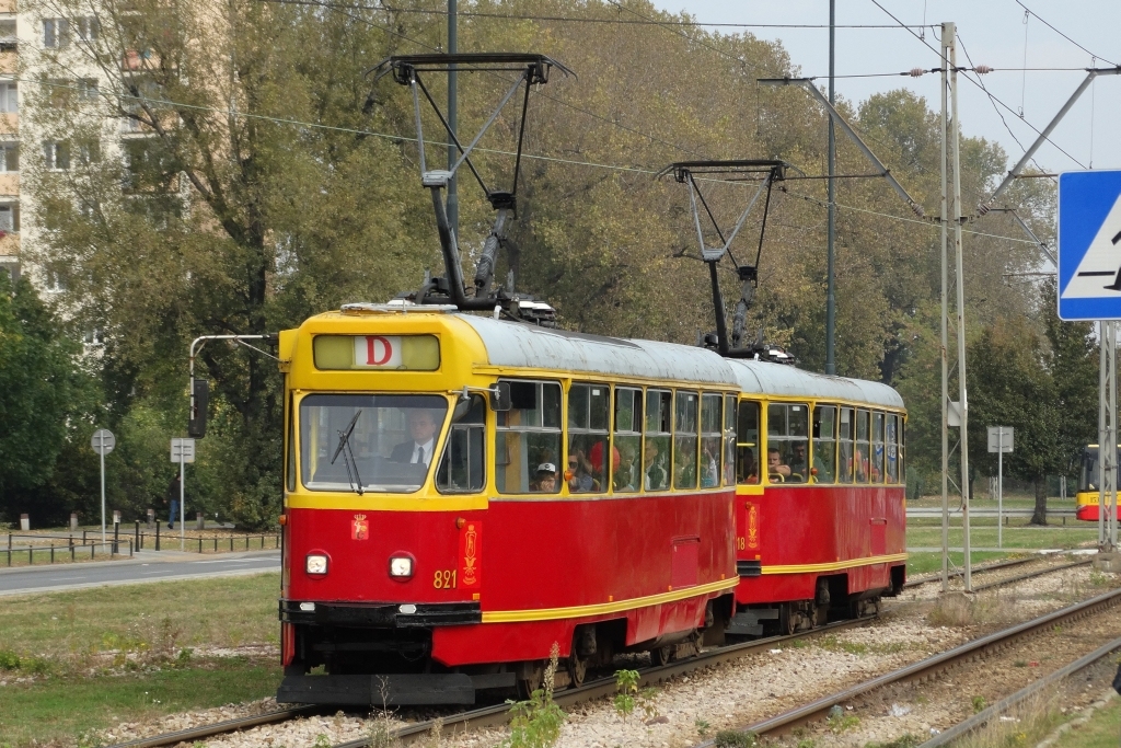 821+818
Żaba przy Wschodnim.
Słowa kluczowe: 13N 821+818 D Kijowska DTP2014