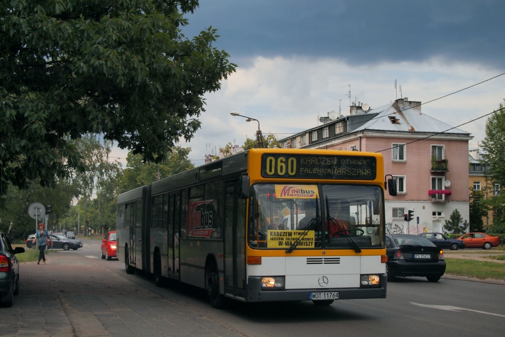 WOT 11764
Zeszłoroczny nabytek z Düsseldorfu. 
Słowa kluczowe: Mercedes-Benz O405GN2 WOT11764 Mini-Bus Otwock Karczewska