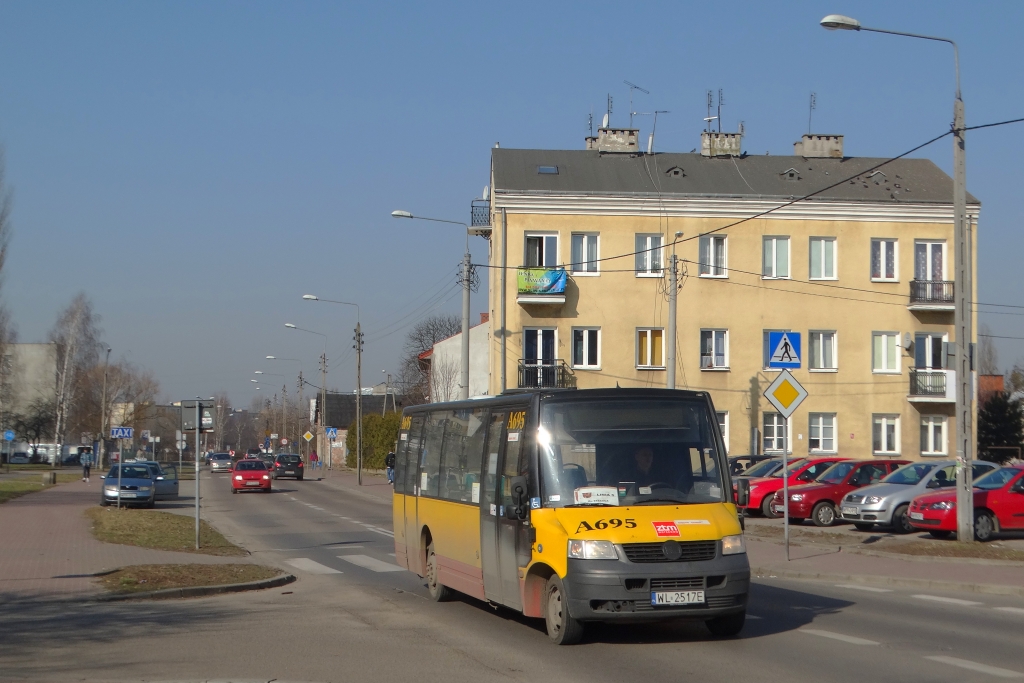 A695
10 marca był ostatnim dniem kursowania linii 5. Od następnego dnia jej trasę przejęła przedłużona linia 4, jednocześnie zlikwidowano kursy sobotnie.

BTW. Czytelność oznaczenia linii w tym mieście w przypadku wozów bez elektronicznych wyświetlaczy - poziom "mistrz".
Słowa kluczowe: VDL Berkhof ProCity A695 5 Pruszków Powstańców