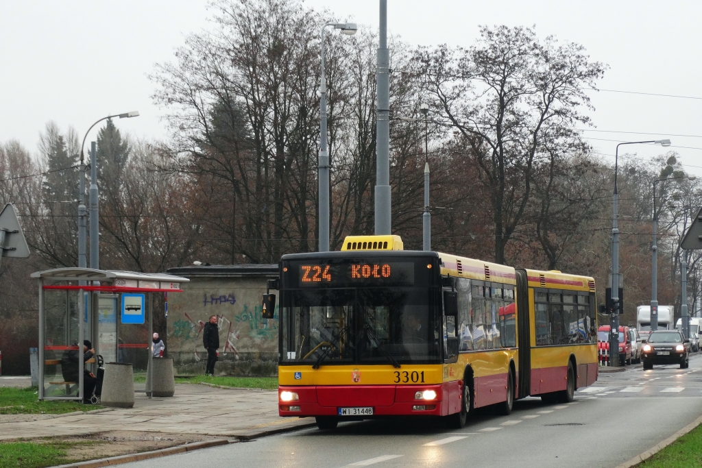 3301
Obsługę "zatramwaju" kursującego z Koła do Nowego Bemowa zapewniły dwa Solarisy i dwa stare Many. To miłe, szczególnie ze względu na tę drugą dwójkę.
Słowa kluczowe: NG313 3301 Z24 Dywizjonu303