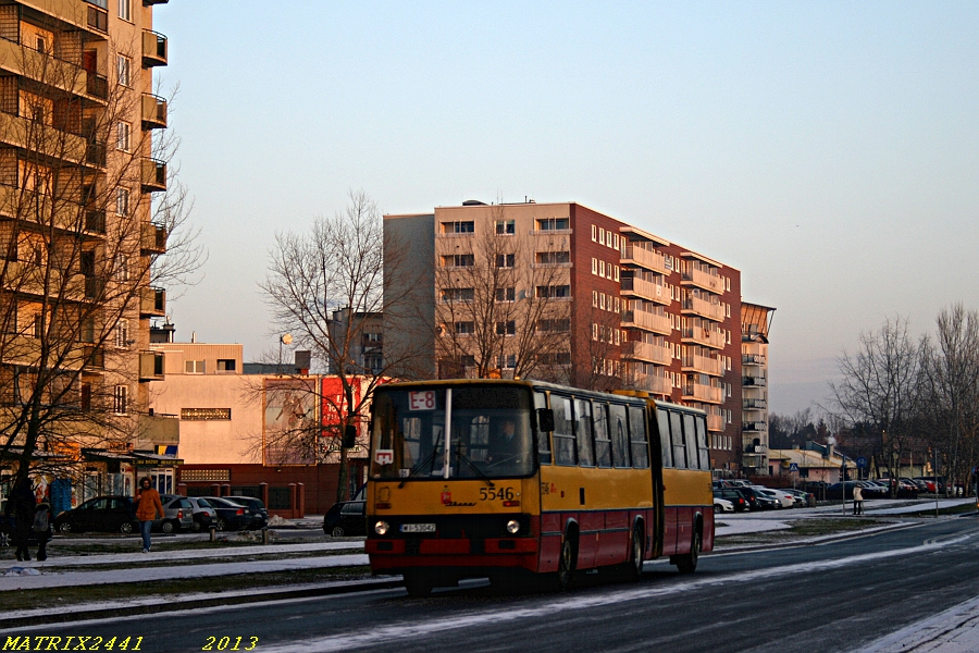 5546
Ikarus 280.70E prod. 1995

Takie małe wspomnienie z ferii. Zrobione na szybko na chwilę przed tym, jak bystre, poranne słoneczko zalało ulicę Światowida.
Słowa kluczowe: IK280 5546 E-8 Światowida