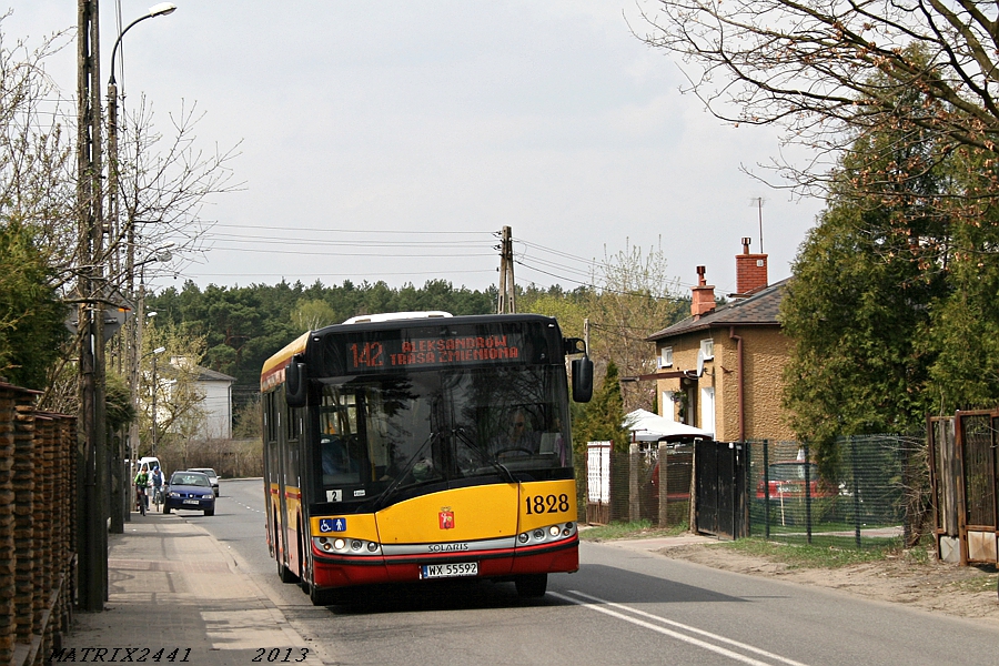 1828
Solaris Urbino 12 prod. 2008

Druga brygada Ostrej obsadzona wozem 1828 dojeżdża powoli do przystanku Ks. Szulczyka. Obok przystanku znajduje się nieduży cmentarz, który w taki słoneczny dzień wygląda, jak klimatyczny, wiejski cmentarzyk w pobliżu lasu (coś, jak w Wilkowyjach).
Słowa kluczowe: SU12 1828 142 ZłotejJesieni