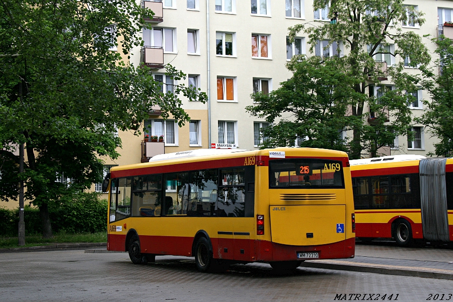 A169
Jelcz M083C Libero prod. 2008

215 była bardzo klimatyczną linią. Od dziś trasą tego malucha gania 115.
Słowa kluczowe: M083C Libero A169 215 Marysin