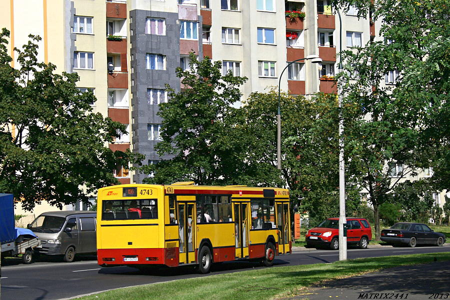 4743
Jelcz M121M prod. 1997

Ostatnie godziny takiego zestawu. Redutowe gnioty na 156 stały się już niestety tylko wspomnieniem.
Słowa kluczowe: M121M 4743 156 Handlowa