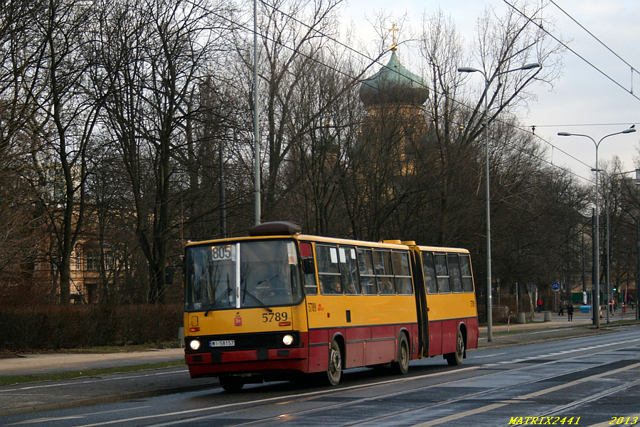 5789
Ikarus 280.70E prod. 1997

Przy okazji tego średniej - niestety - jakości zdjęcia jednego z moich ulubionych Ikarusów z jednej z wypraw na foty z Domasem, z takiego "Domasowego" miejsca, pragnę życzyć koledze Dominikowi zdrowia, radości, pomyślności, klarownej przyszłości, opieki Matki Bożej i wielu wspaniałych kadrów na te dorosłe już lata. Najlepszego!
Słowa kluczowe: IK280 5789 805 AlejaSolidarności