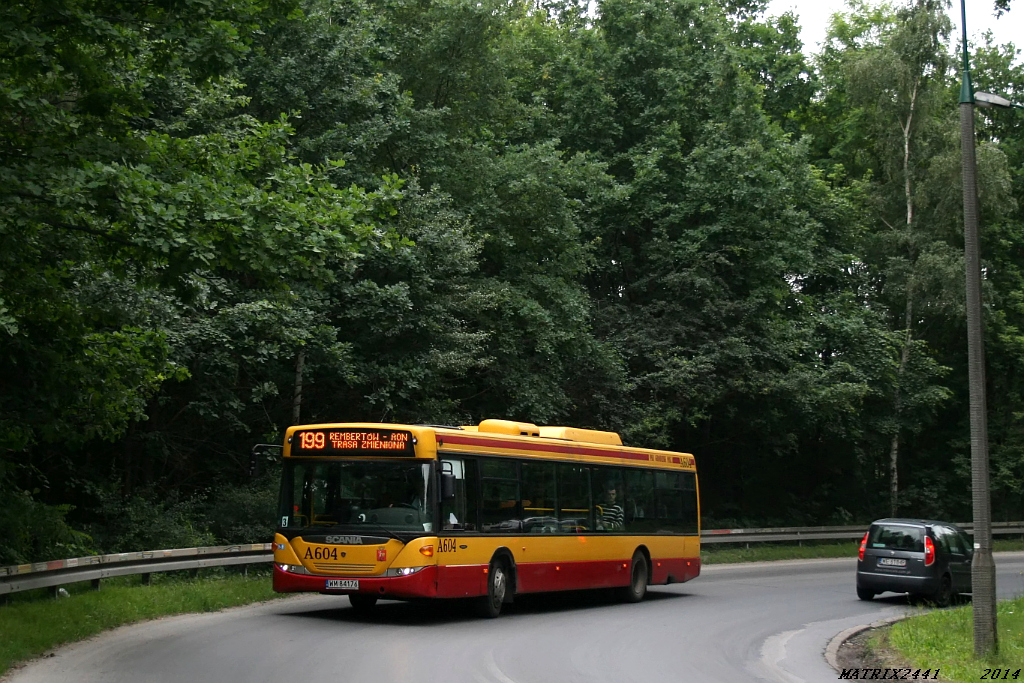 A604
Scania CN270UB OmniCity, prod. 2008

199 jadące w kierunku Rembertowa również zaliczało półokrągły łącznik pod ul. Żołnierską. 
Słowa kluczowe: CN270UB OmniCity A604 199 Strażacka