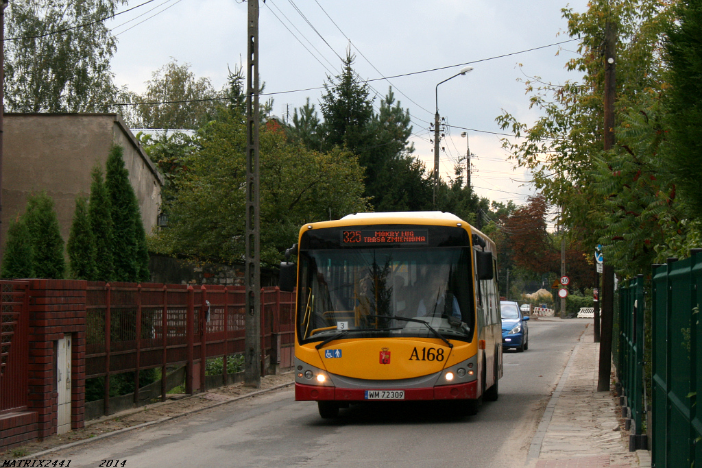 A168
Jelcz M083C Libero, prod. 2008

W związku z remontem ulicy Strażackiej linia 325 kilka dni temu trafiła jednokierunkowo na klimatyczną rembertowską uliczkę Zawiszaków.
Słowa kluczowe: M083C Libero A168 325 Zawiszaków