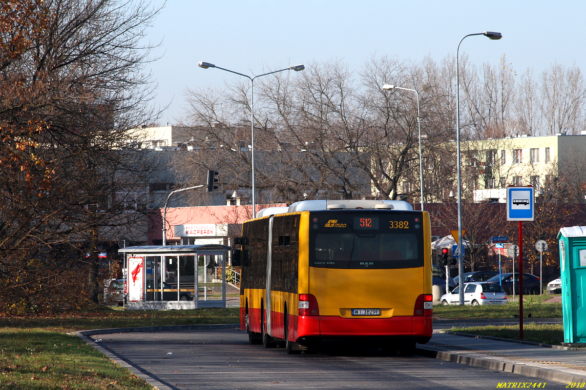 3382
MAN NG313 Lion's City G, prod. 2006

I jeszcze widok na tył po nowemu. Ciekawe czy jego dwóch braci czeka to samo. Kończy się epoka najlepszych MAN-ów w Warszawie...
Słowa kluczowe: LionsCityG 3382 512 Gilarska