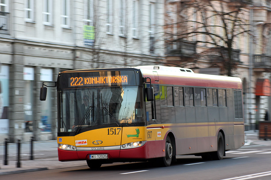 1517
Pędzi przez Śródmieście...
Słowa kluczowe: SU12 1517 222 AlejeUjazdowskie