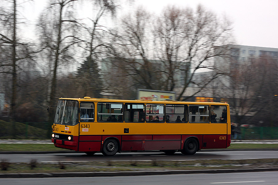 6343
Odprowadzanie dziecka do przedszkola stwarza okazje do zabawy w pstrykanie.
Słowa kluczowe: IK260 6343 148 Ursynów