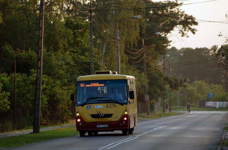 A376
To jeszcze Solinka na 161 z tego samego dnia na w sumie mało obfoconej ulicy.
Słowa kluczowe: Solina A376 161 Przewodowa