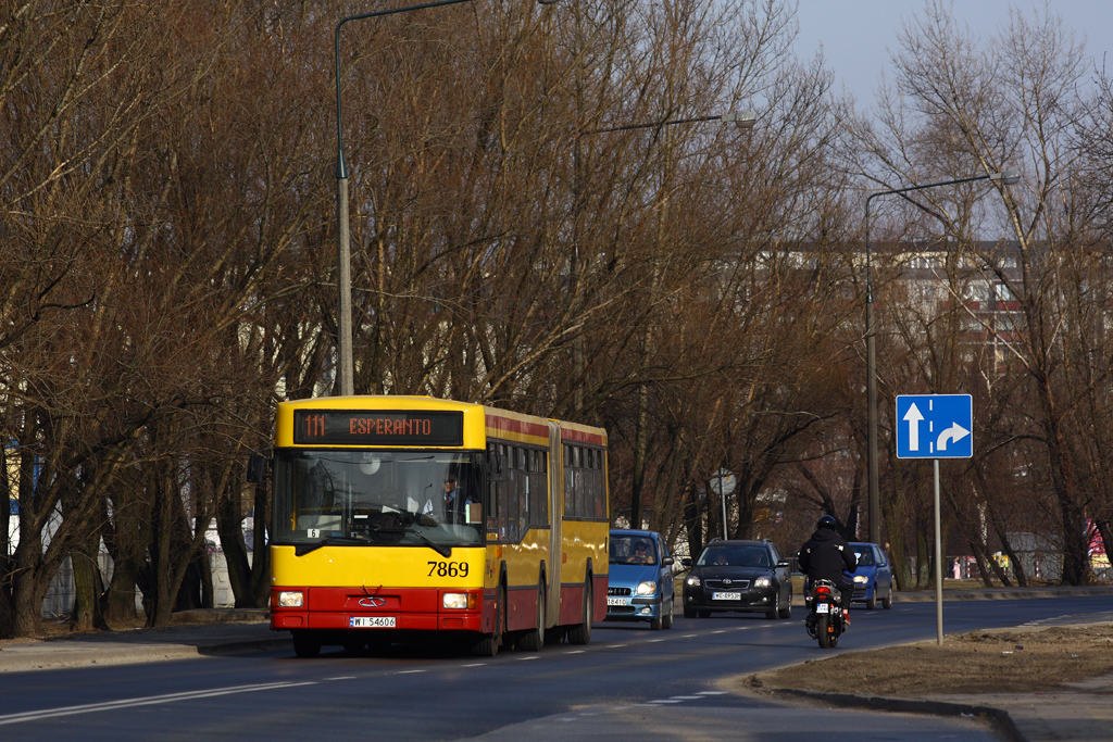 7869
Był jeden taki ambitny co Solarisem zostać chciał... Nie wyszło mu to jednak na dobre. Jedno z pierwszych zdjęć z Canona.
Słowa kluczowe: M181M 7869 111 Saska