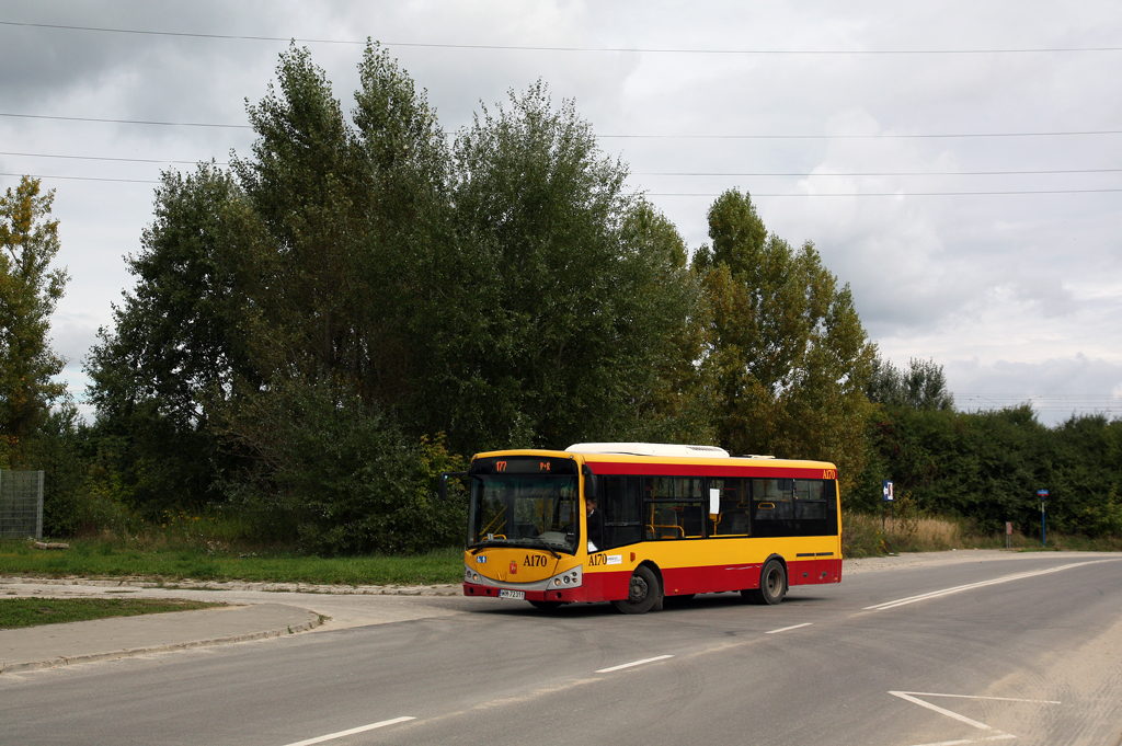 A170
Tak oto trójkątuje sobie 177 skrócone do Zajezdni Ursus Płn. Mam nadzieję, że dzisiejsze fotki nikomu wadzić nie będą. ;>
Słowa kluczowe: M083C Libero A170 177 Posag7Panien