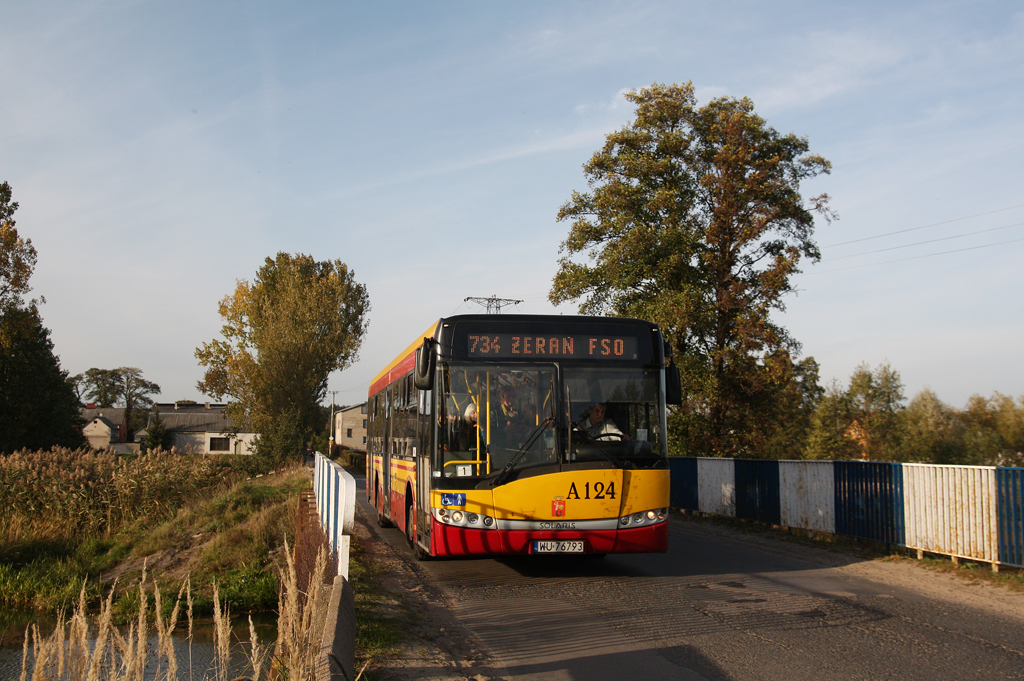 A124
Pozdro dla kierownika. 734 - jedna z najbardziej wiejskich linii podmiejskich w sieci ZTM.
Słowa kluczowe: SU12 A124 734 StareZałubice