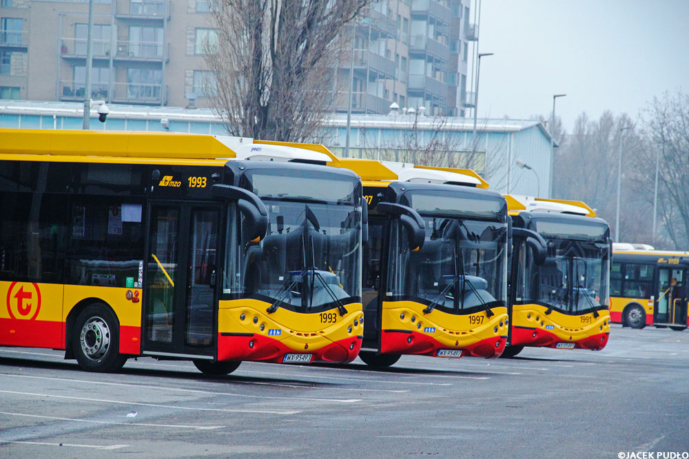 1993
W 2018 r. elektrobusy były jeszcze niezbyt liczną ciekawostką. Po 5 latach od wykonania zdjęcia nadal jest niewiele tych 12-metrowych.
Słowa kluczowe: CS12LFE Woronicza