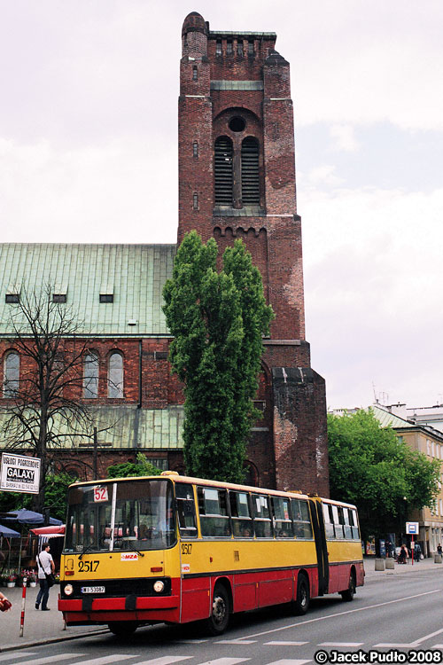 2517
Ikarus a w tle charakterystyczny kościół przy placu Narutowicza. 
Słowa kluczowe: IK280 2517 521 PlacNarutowicza